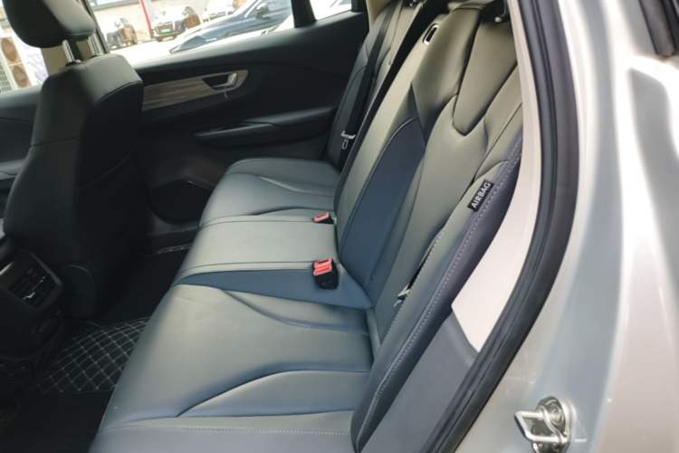 Used Hongqi E-QM5 2022 431 km Charge & Enjoy Edition Left Rear Seat