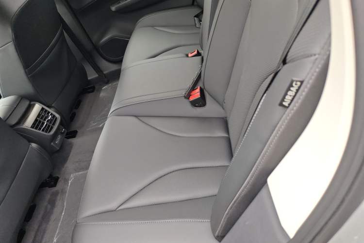 Used Hongqi E-QM5 2022 431 km Charge & Enjoy Edition Left Rear Seat