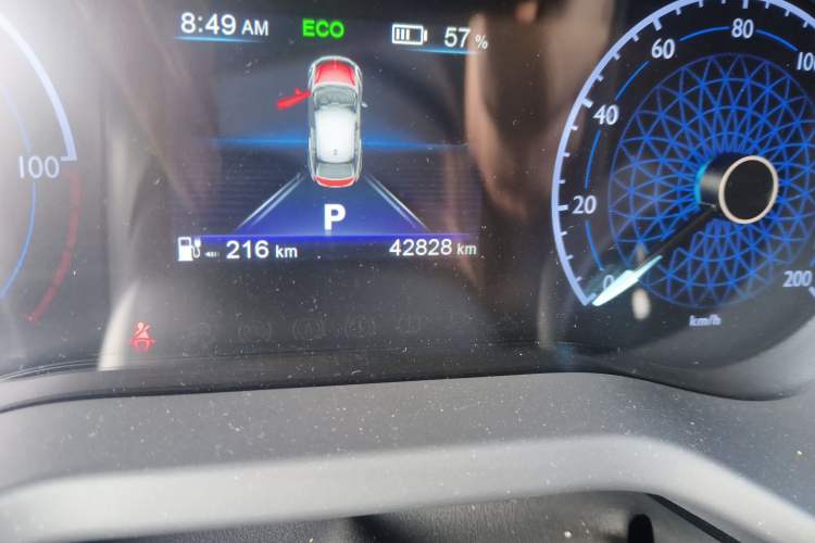 Used Hongqi E-QM5 2022 431 km Charge & Enjoy Edition Odometer Close Up