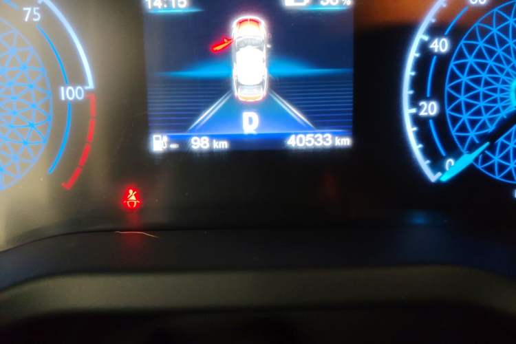 Used Hongqi E-QM5 2022 431 km Charge & Enjoy Edition Odometer Close Up