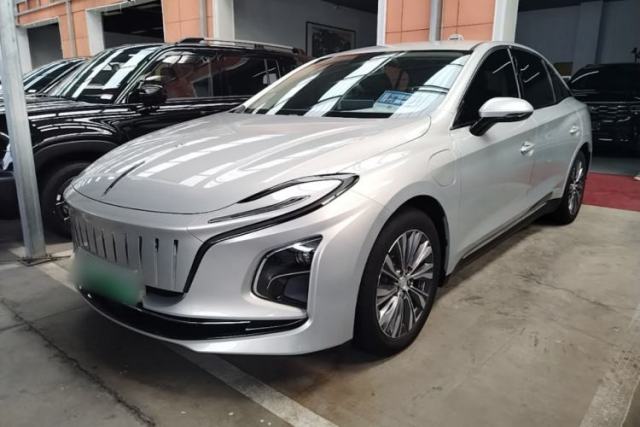 Used Hongqi E-QM5 2022 431 km Charge & Enjoy Edition