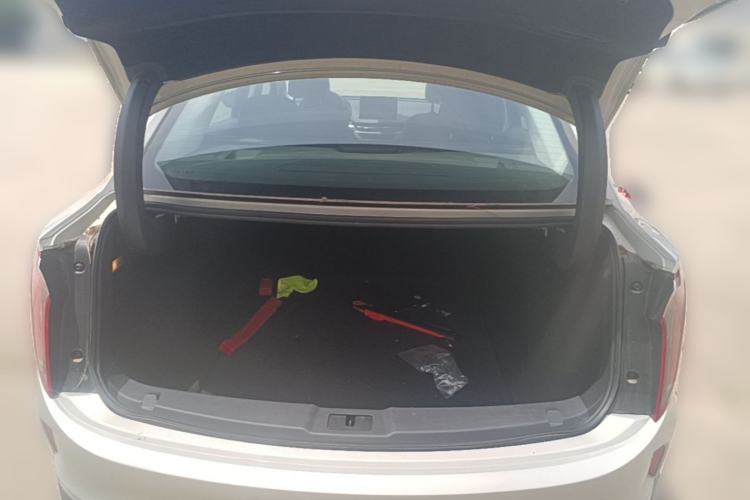 Used Hongqi E-QM5 2022 431 km Charge & Enjoy Edition Trunk