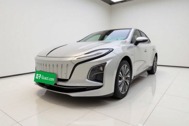 Used Hongqi E-QM5 2022 431 km Charge & Enjoy Edition