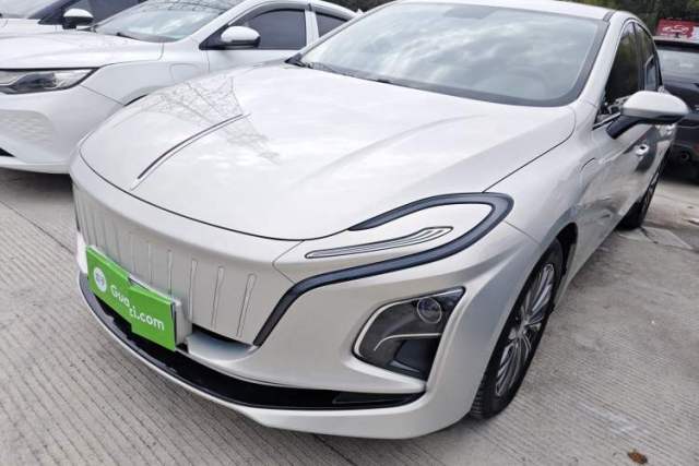 Used Hongqi E-QM5 2022 431 km Charge & Enjoy Edition
