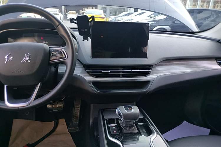 Used Hongqi E-QM5 2023 620km PLUS Audio And AC Panel