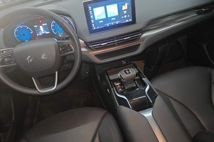 Used Hongqi E-QM5 2023 Base Travel Edition Audio And AC Panel