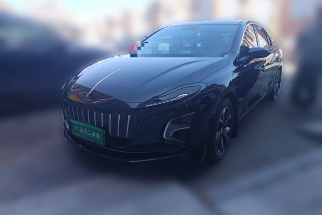 Ojetý Hongqi E-QM5 2023 Revised Version Basic Travel Edition