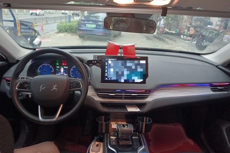 Used Hongqi E-QM5 2023 620km PLUS Center Console
