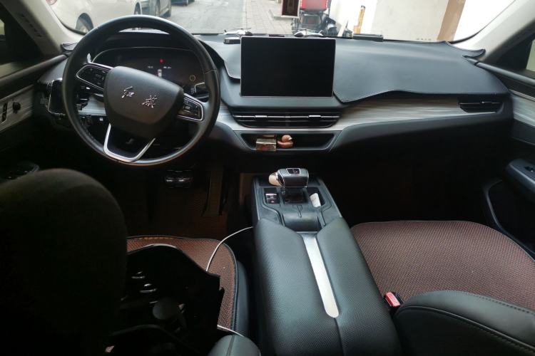 Used Hongqi E-QM5 2023 620km PLUS Center Console