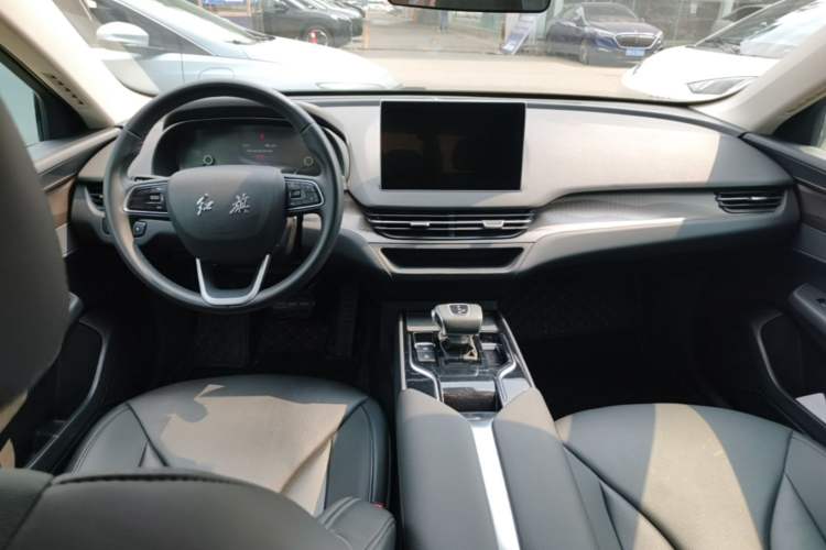 Used Hongqi E-QM5 2023 Revised Version Basic Travel Edition Center Console