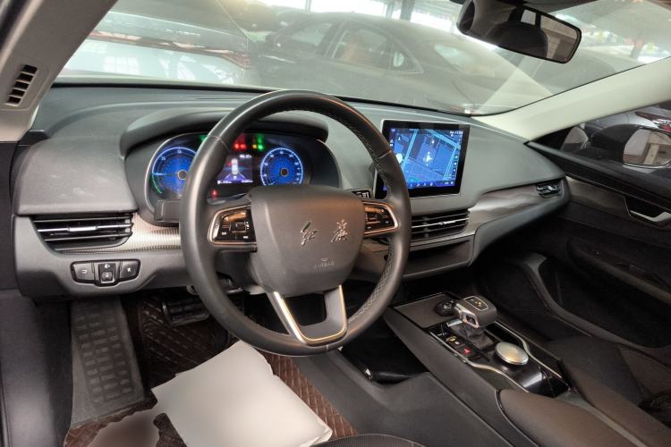 Used Hongqi E-QM5 2023 Revised Version Basic Travel Edition Center Console