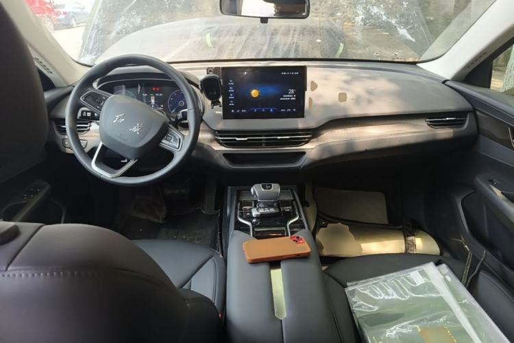 Used Hongqi E-QM5 2023 Base Travel Edition Center Console