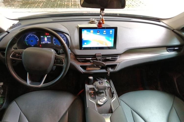 Used Hongqi E-QM5 2023 Revised Version Basic Travel Edition Center Console