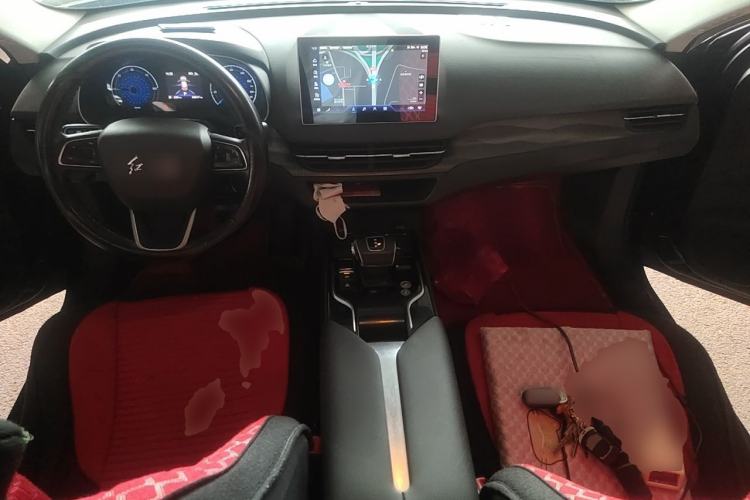 Used Hongqi E-QM5 2023 Base Travel Edition Center Console