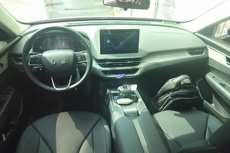 Used Hongqi E-QM5 2023 620km PLUS Center Console