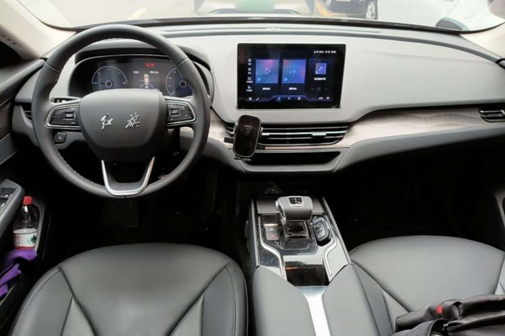 Used Hongqi E-QM5 2023 Revised Version Basic Travel Edition Center Console