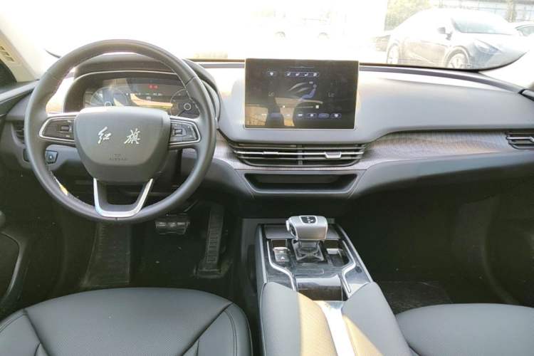 Used Hongqi E-QM5 2023 Revised Version Basic Travel Edition Center Console