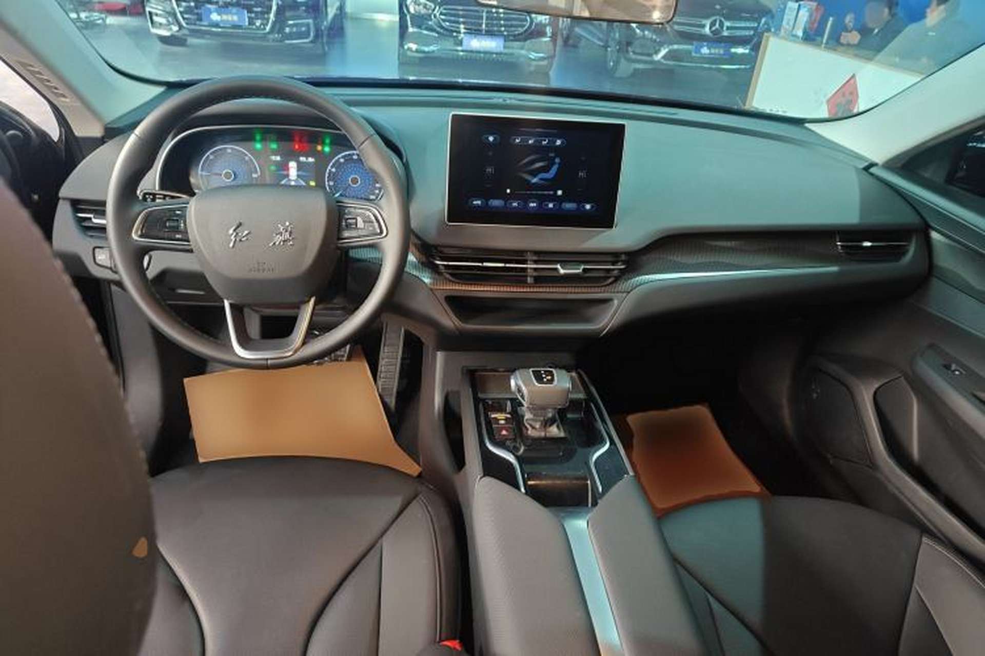 Used Hongqi E-QM5 2023 Revised Version Basic Travel Edition Center Console