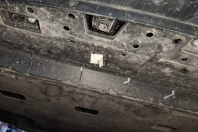 Used Hongqi E-QM5 2023 Base Travel Edition Chassis Front