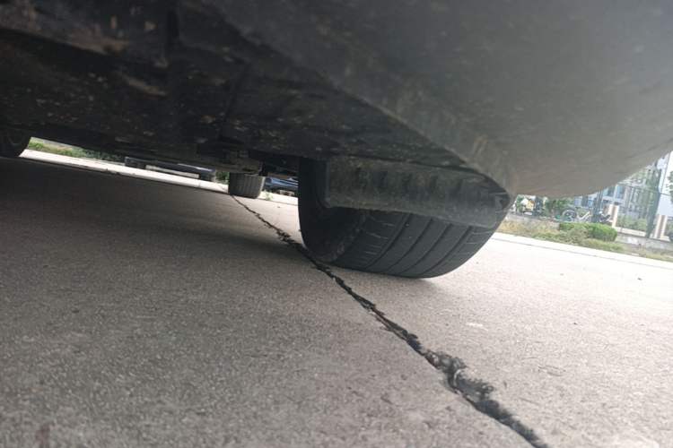 Used Hongqi E-QM5 2023 Base Travel Edition Chassis Front Left