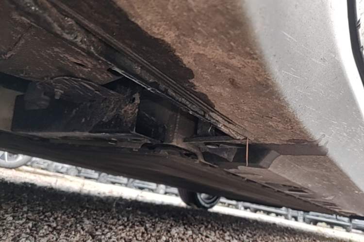 Used Hongqi E-QM5 2023 Revised Version Basic Travel Edition Chassis Front Left