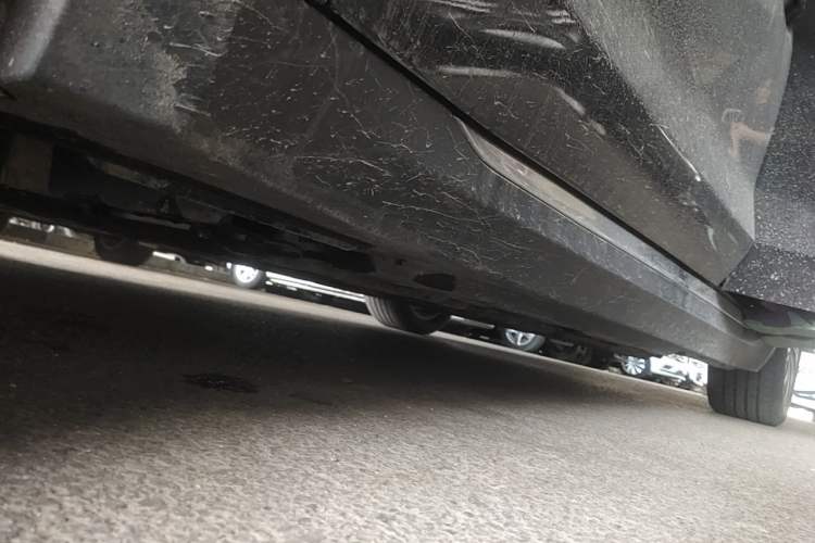 Used Hongqi E-QM5 2023 Base Travel Edition Chassis Front Left