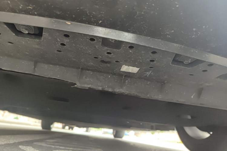 Used Hongqi E-QM5 2023 Revised Version Basic Travel Edition Chassis Front
