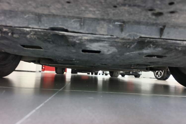 Used Hongqi E-QM5 2023 Revised Version Basic Travel Edition Chassis Front