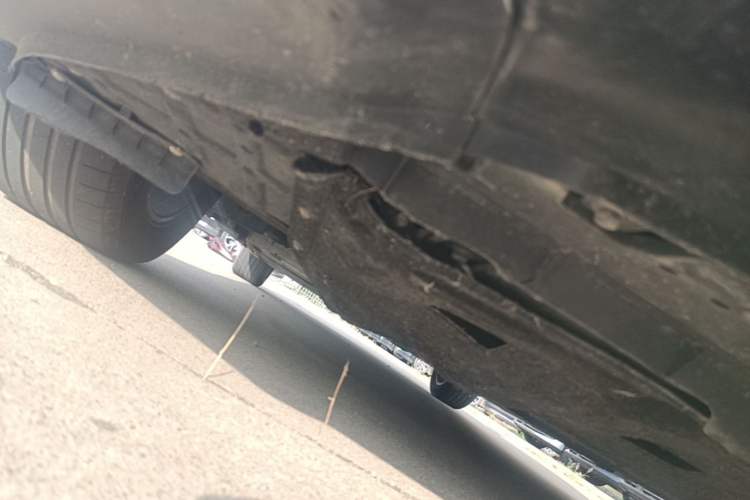 Used Hongqi E-QM5 2023 Base Travel Edition Chassis Front Right