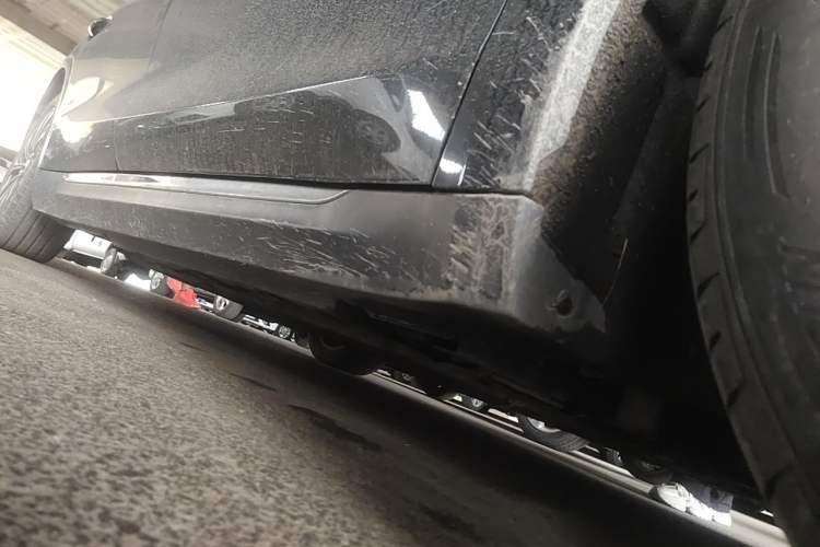 Used Hongqi E-QM5 2023 Base Travel Edition Chassis Front Right