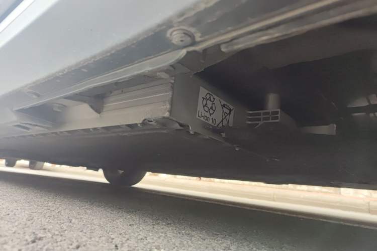 Used Hongqi E-QM5 2023 Revised Version Basic Travel Edition Chassis Rear Left