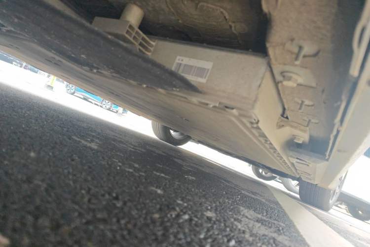 Used Hongqi E-QM5 2023 Revised Version Basic Travel Edition Chassis Rear Right