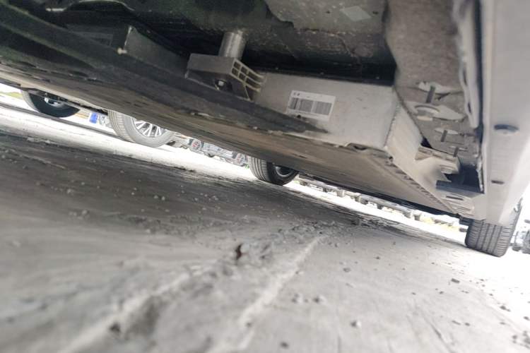 Used Hongqi E-QM5 2023 Revised Version Basic Travel Edition Chassis Rear Right