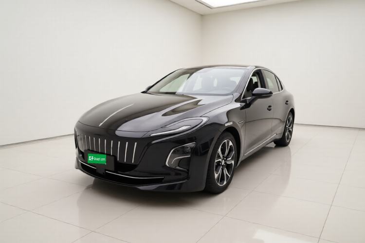 Hongqi E-QM5 2023 Base Travel Edition