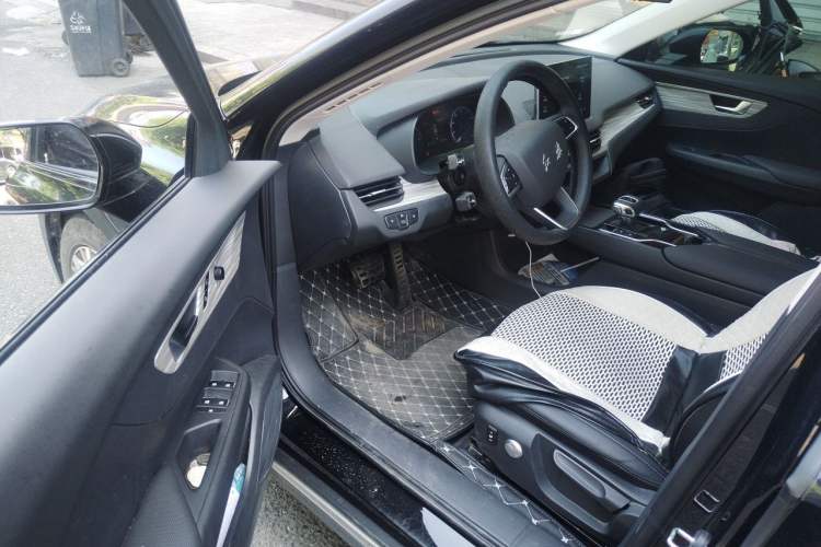 Used Hongqi E-QM5 2023 620km PLUS Driver Seat
