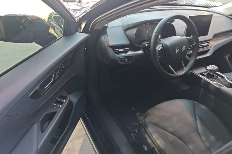 Used Hongqi E-QM5 2023 Revised Version Basic Travel Edition Driver Seat