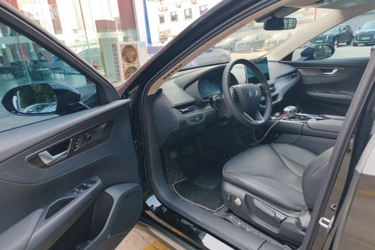 Used Hongqi E-QM5 2023 Revised Version Basic Travel Edition Driver Seat
