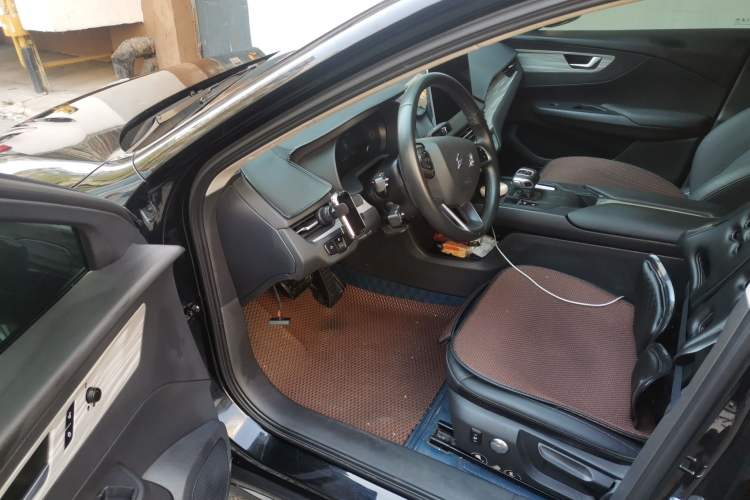 Used Hongqi E-QM5 2023 620km PLUS Driver Seat