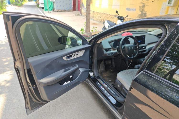 Used Hongqi E-QM5 2023 620km PLUS Driver Seat
