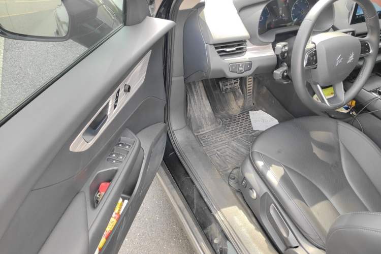Used Hongqi E-QM5 2023 620km PLUS Driver Seat