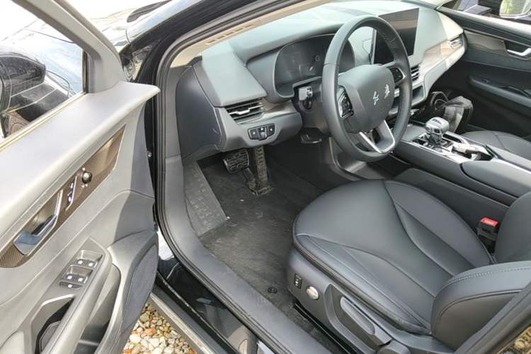 Used Hongqi E-QM5 2023 Revised Version Basic Travel Edition Driver Seat