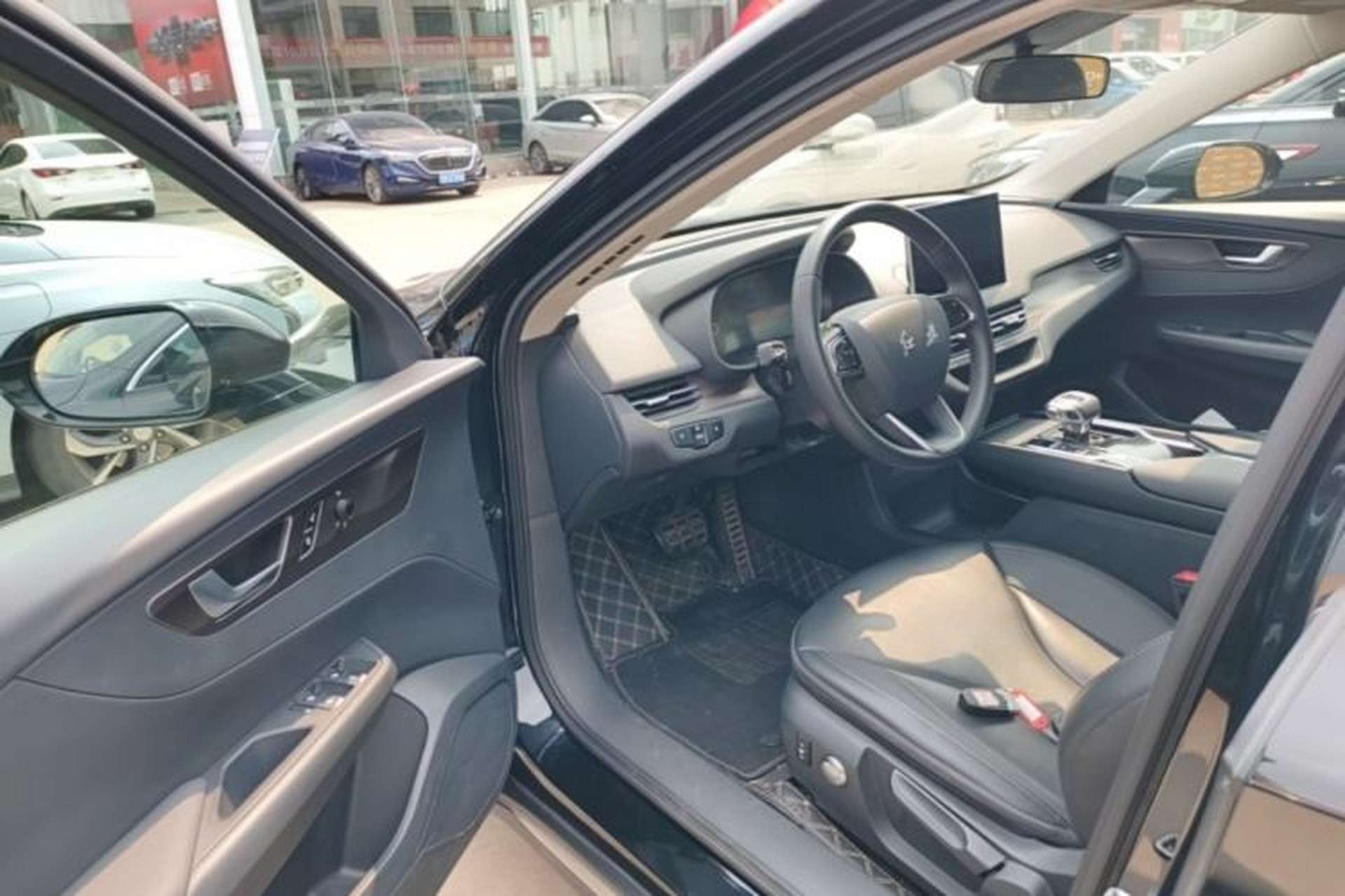 Used Hongqi E-QM5 2023 Revised Version Basic Travel Edition Driver Seat