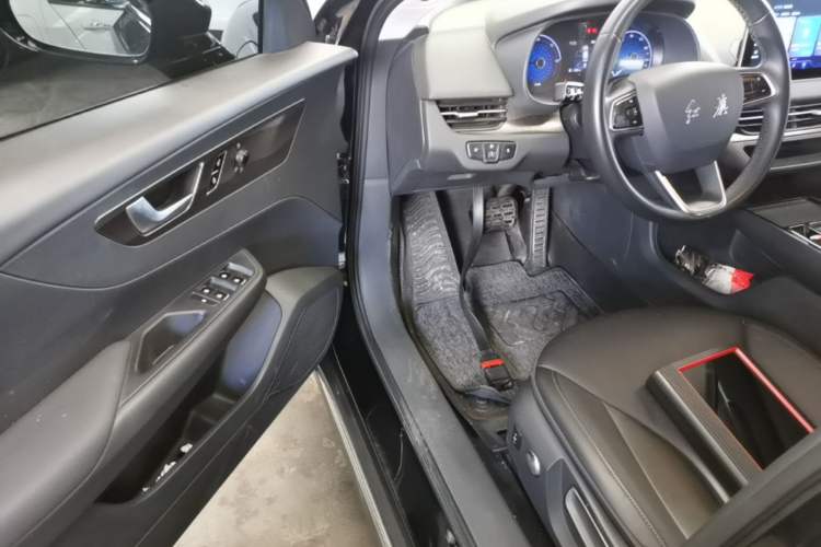 Used Hongqi E-QM5 2023 Revised Version Basic Travel Edition Driver Seat