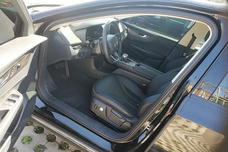 Used Hongqi E-QM5 2023 Revised Version Basic Travel Edition Driver Seat