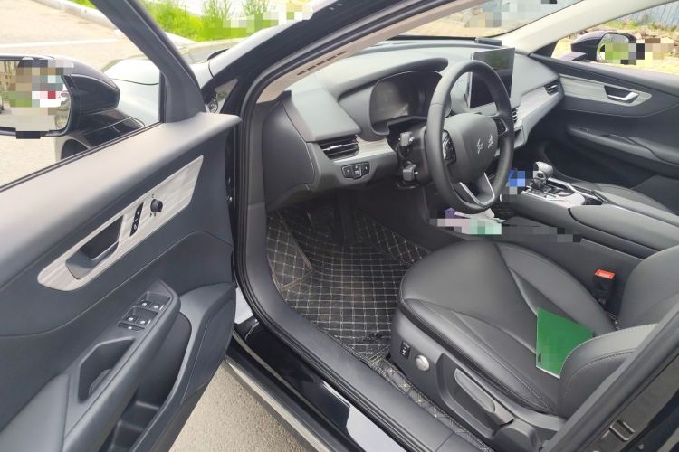 Used Hongqi E-QM5 2023 560km PLUS Driver Seat