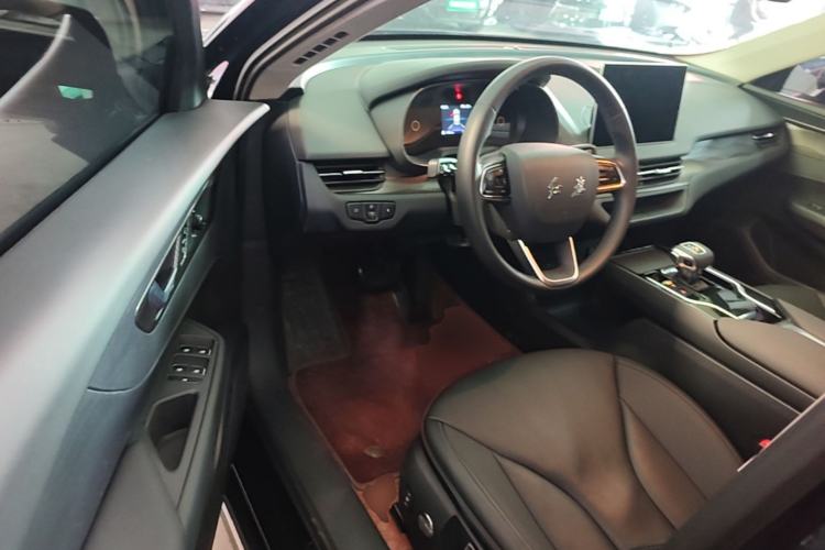 Used Hongqi E-QM5 2023 Base Travel Edition Driver Seat
