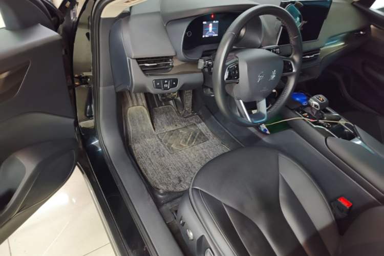 Used Hongqi E-QM5 2023 Base Travel Edition Driver Seat