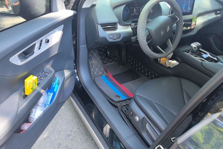 Used Hongqi E-QM5 2023 620km PLUS Driver Seat