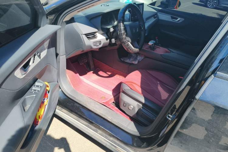 Used Hongqi E-QM5 2023 620km PLUS Driver Seat