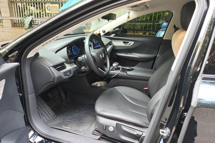 Used Hongqi E-QM5 2023 620km PLUS Driver Seat